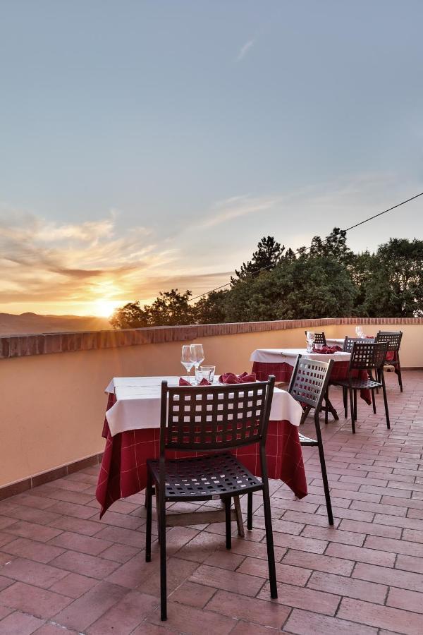 Osteria Belvedere San Leo Luaran gambar